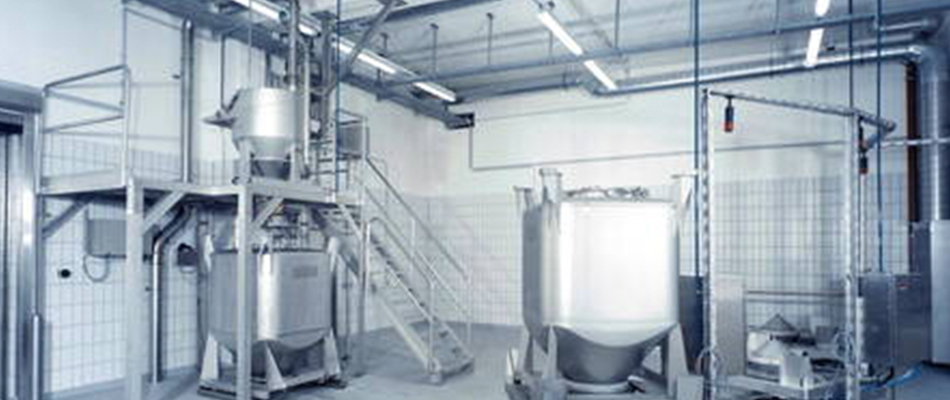 Various powder-handling solutions in a fully integrated laboratory setting